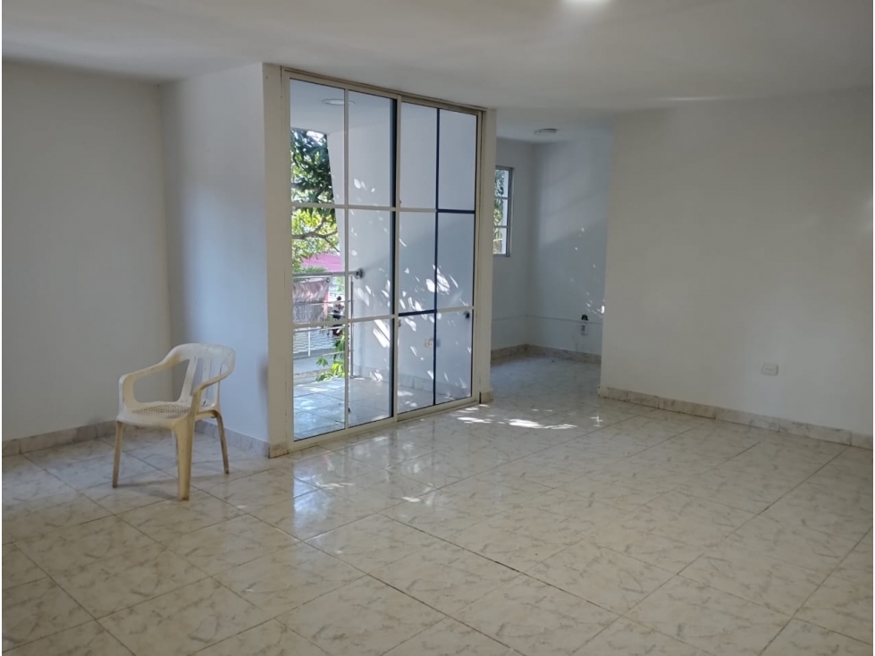 APARTAMENTO EN ALQUILER EN LA CEIBA