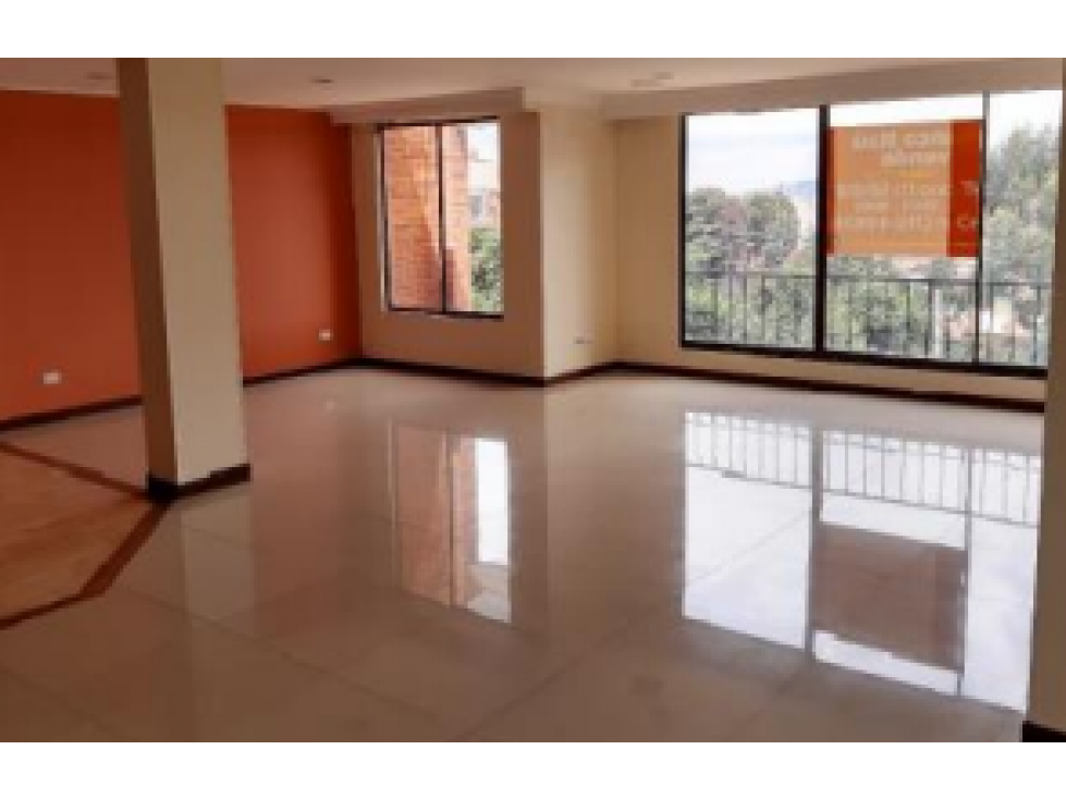 Apartamento No 202 - Edificio Jardines del Bosque, Bogotá