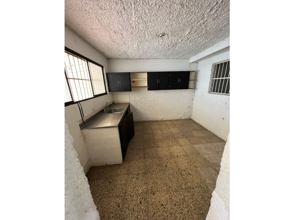 VENDO CASA LOTE EN BELLO, CABAÑAS