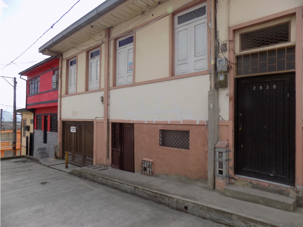 Venta Casa con Renta Centro de Manizales