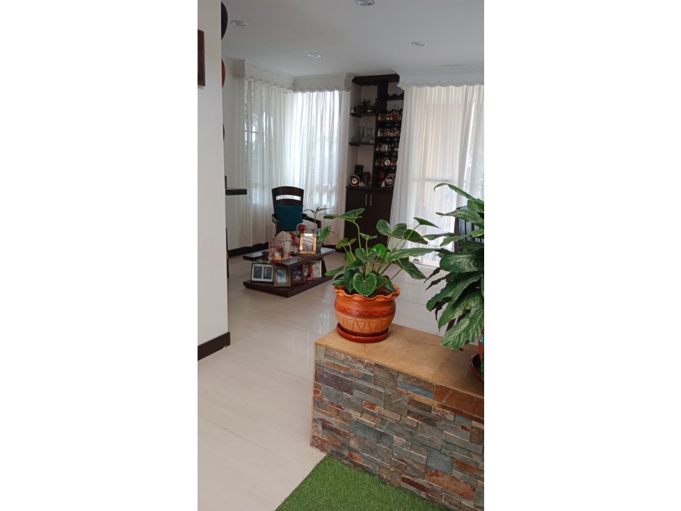 Venta de Casa Condominio de 120Mt2 en El Castillo, Jamundí 9526.