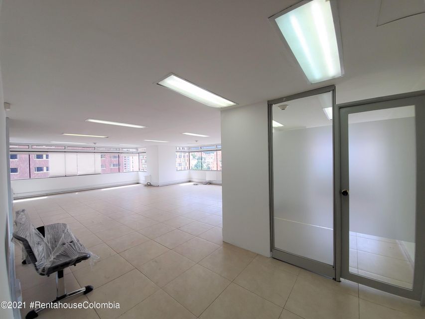 Comercial en  Samper(Bogota) CO: 22-1037