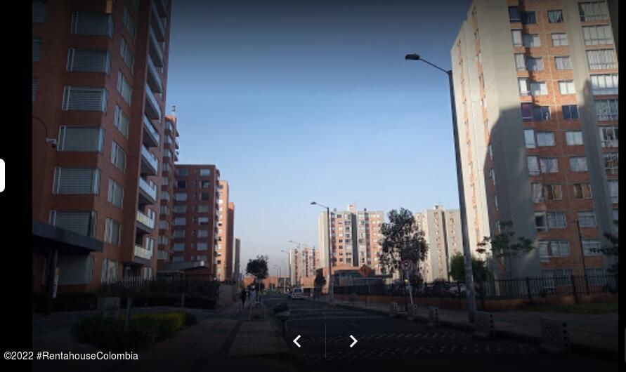 Apartamento en  La Felicidad RAH CO: 22-2870