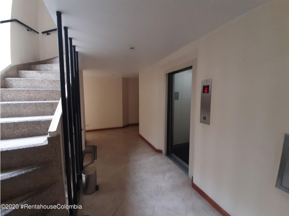 Apartamento en  El Contador(Bogota) RAH CO: 23-160