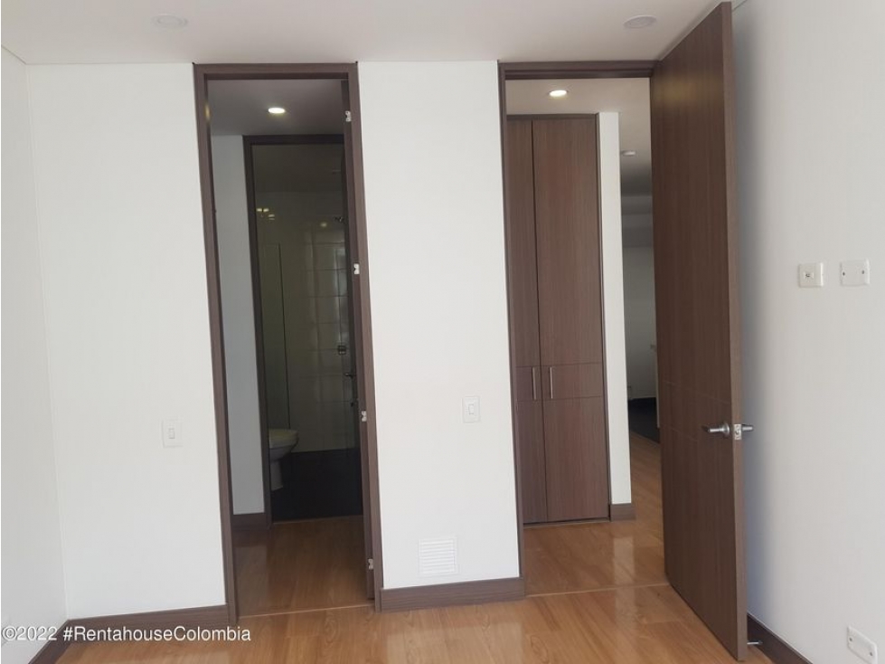 Apartamento en  Cedro Narvaez RAH CO: 22-1899