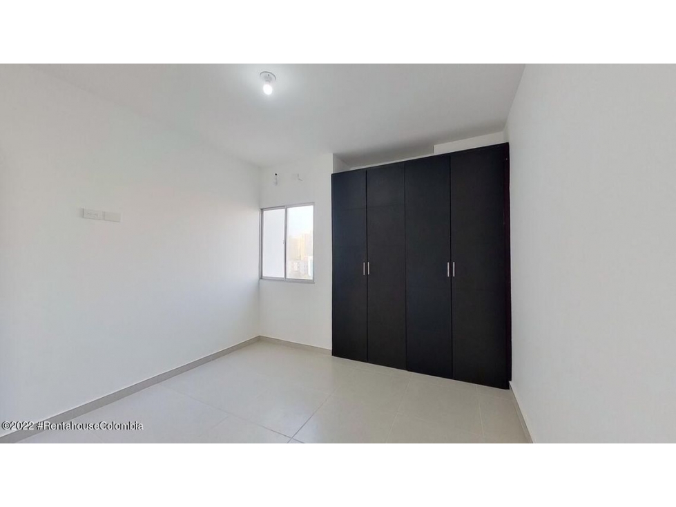 Apartamento en  El Porvenir RAH CO: 23-206