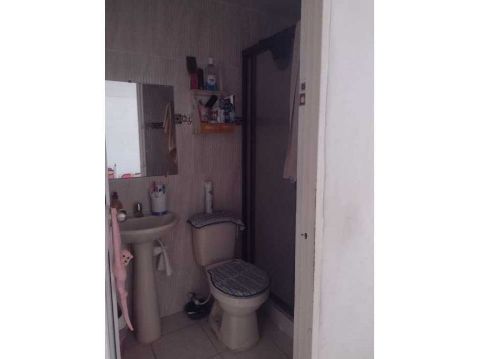 VENDO CASA UNIFAMILIAR EN ARBOLEDA CAMPESTRE ( CANDELARIA)