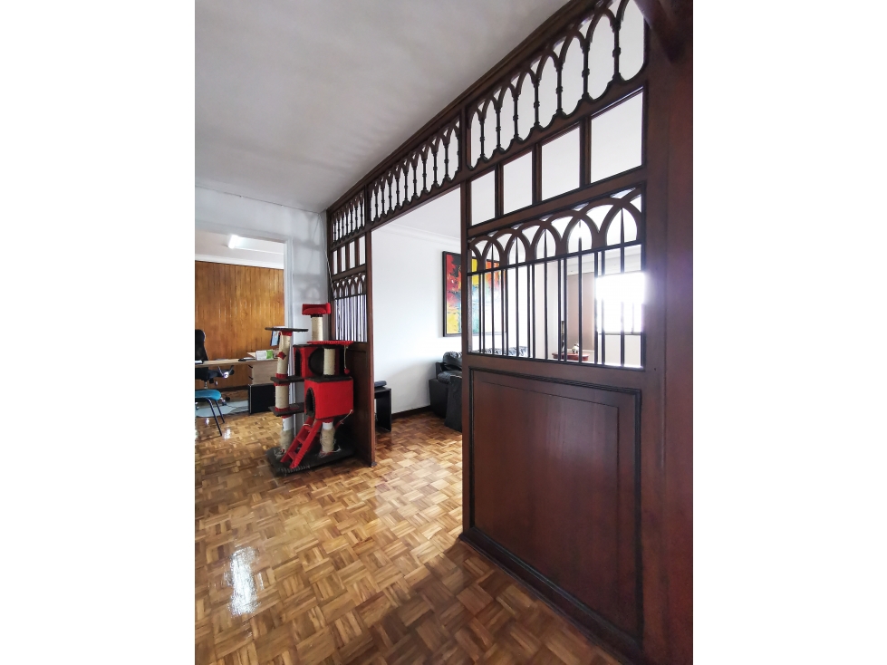 APARTAMENTO EN EL CENTRO  DE MEDELLIN AVENIDA ORIENTAL CON LA PLAYA