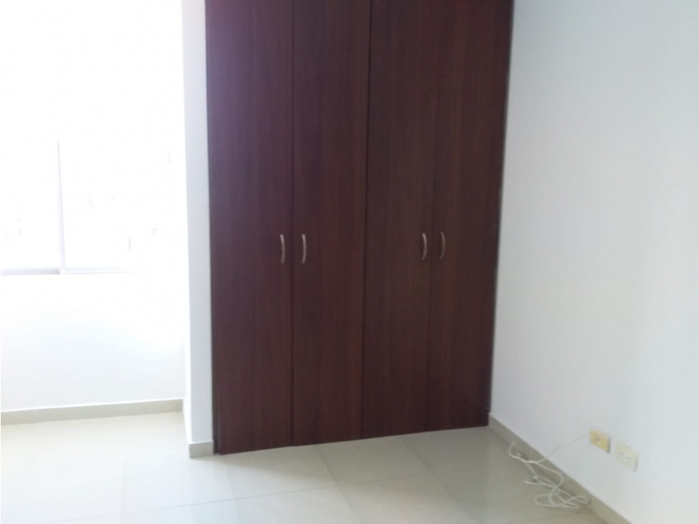 SE ARRIENDA APARTAMENTO PROVENZA