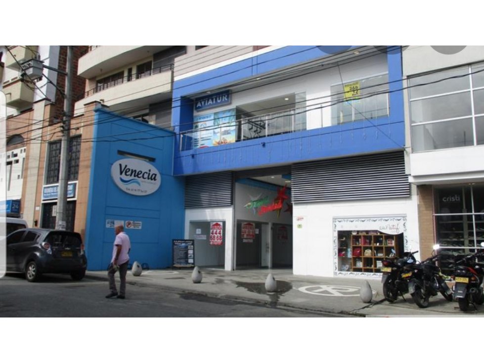 Local en venta en la estrella. Centro comercial Venecia