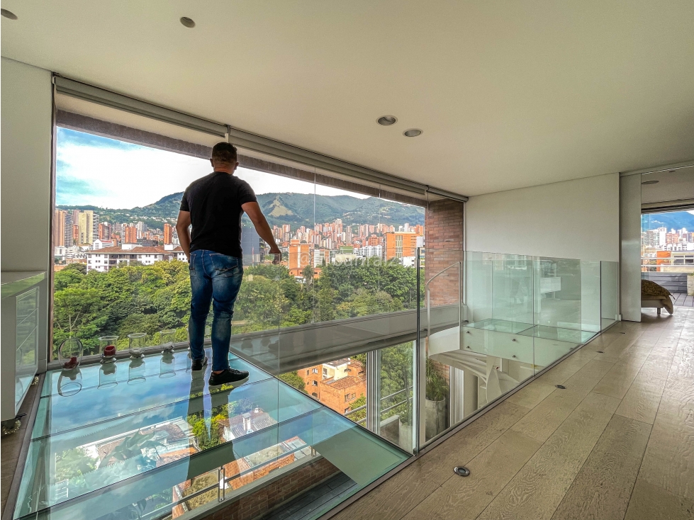 PENTHOUSE DUPLEX MODERNO EN EL POBLADO MEDELLIN