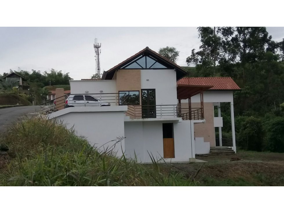 Vendo casa en Santa Lucia del Bosque Santa Rosa C