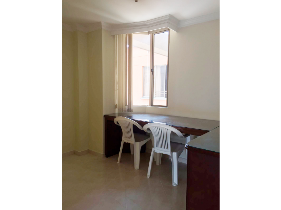 APARTAMENTO EN VENTA EN EDIFICIO AYAMONTE SOTOMAYOR CABECERA DEL LLANO