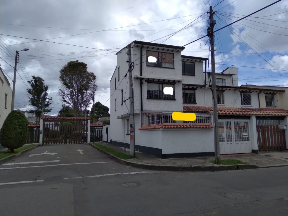 VENTA EXCELENTE CASA UBICADA EN VILLA DEL PRADO SUBA BOGOTÁ