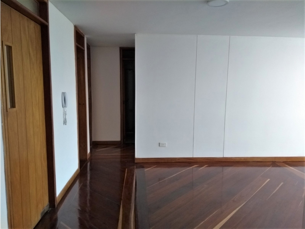 VENTA APTO AVENIDA SANTANDER