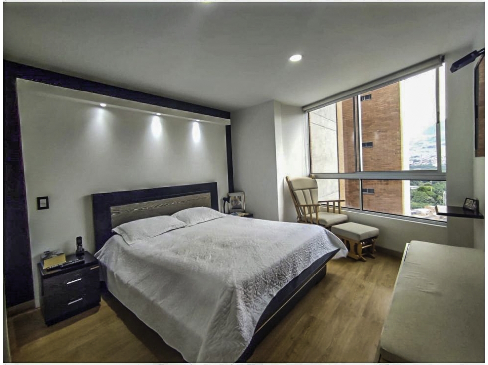 Venta de apartamento con vista en Medellín, Los Colores