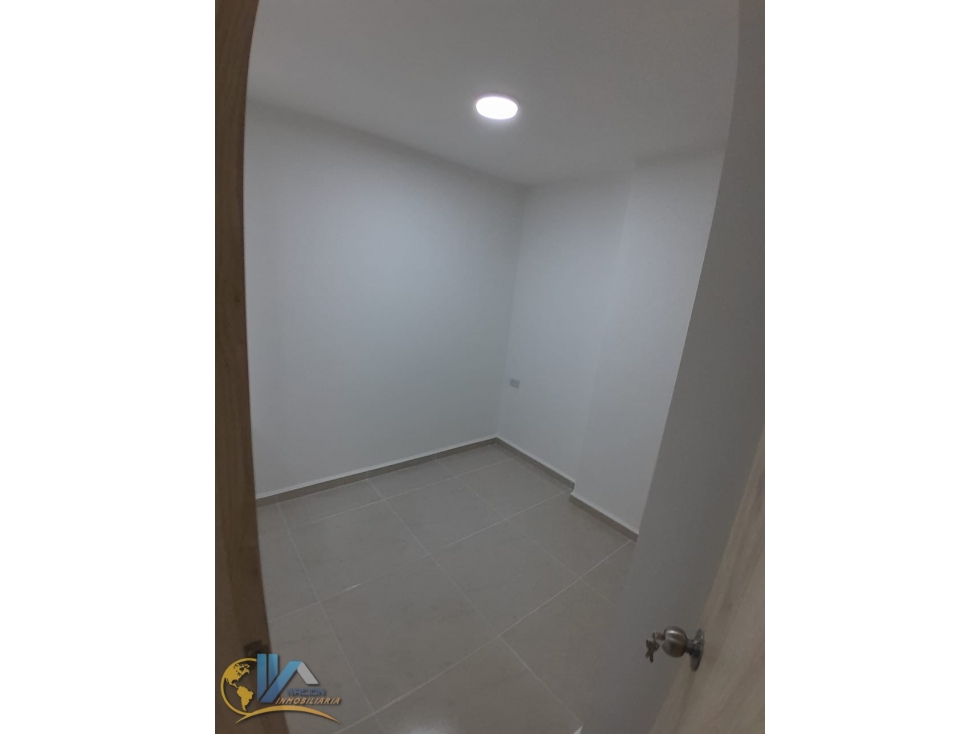 SE VENDE LUMINOSO Y LINDO APARTAMENTO EN VILLA DE LOS CABALLEROS/GIRÓN