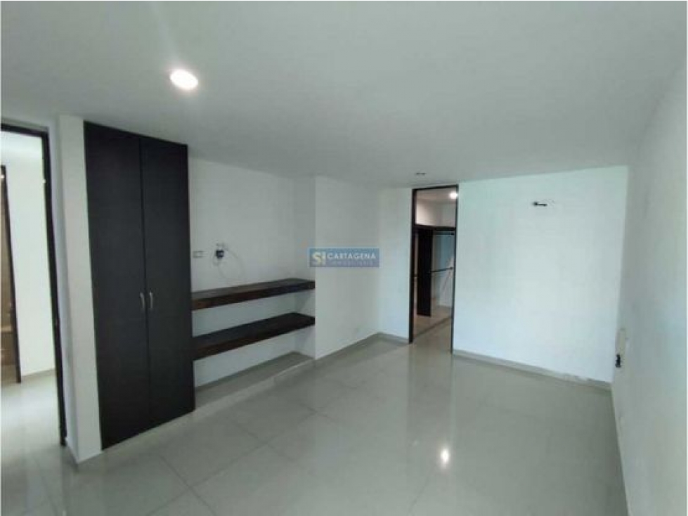 ARRIENDO APARTAMENTO EN CRESPO -  CARTAGENA