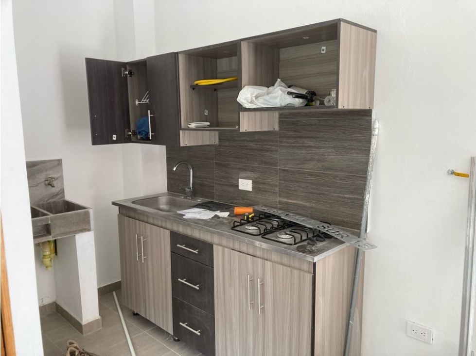 APARTA ESTUDIO EN ARRIENDO TRIANON ENVIGADO