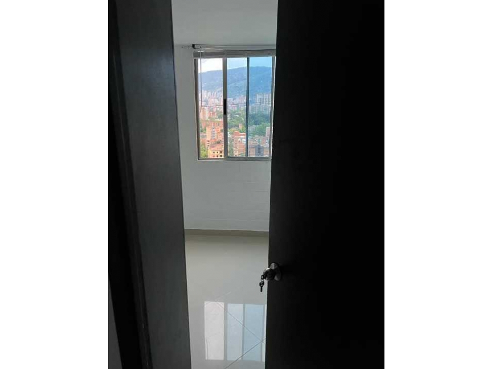 Apartamento en Arriendo en Envigado, sector Señorial.