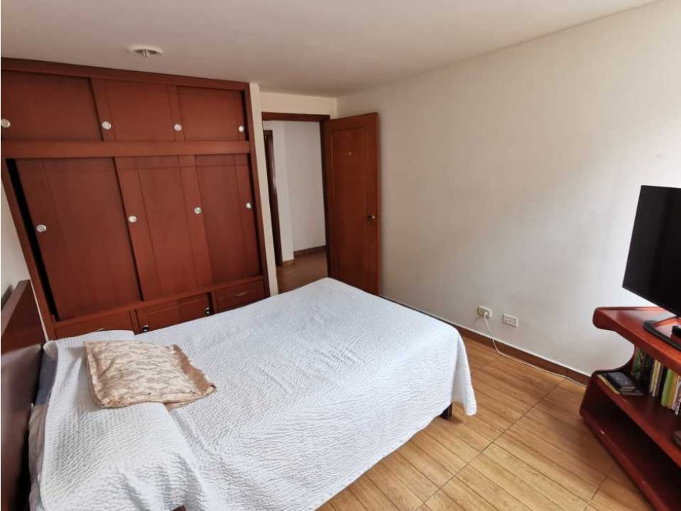 APARTAMENTO EN SANTA BARBARA CERCA A FUNDACIÓN SANTA FE 3 ALCOBAS 70M