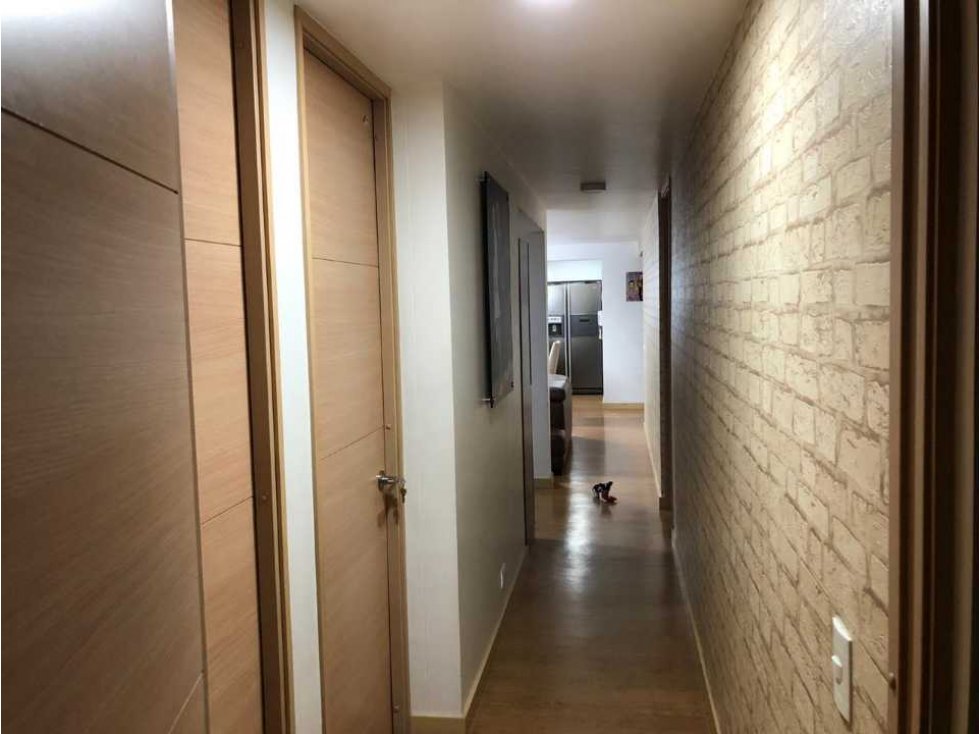 Apartamento en venta en Aviva loma de los Bernal