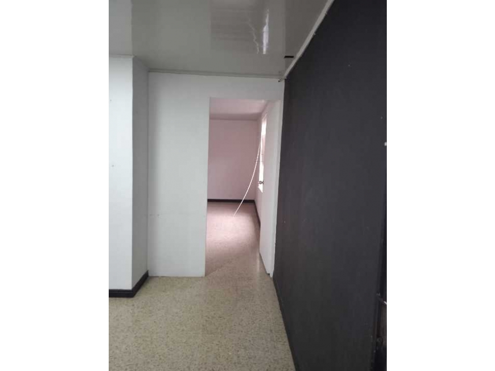 Arriendo local comercial u oficina Calasanz Medellin