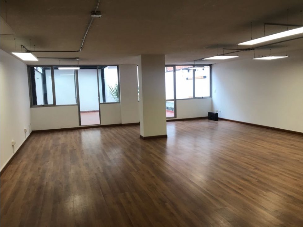 ARRIENDO:OFICINA:73+34M2:NOGAL