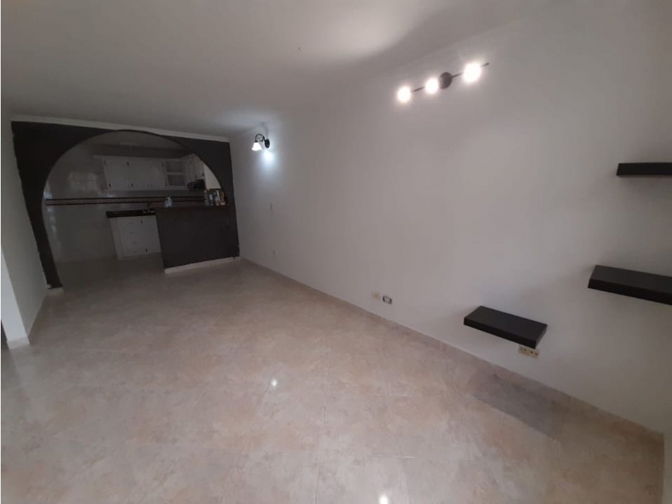 Barrio Poblado Comfaunión - Casa remodelada en venta Palmira Valle