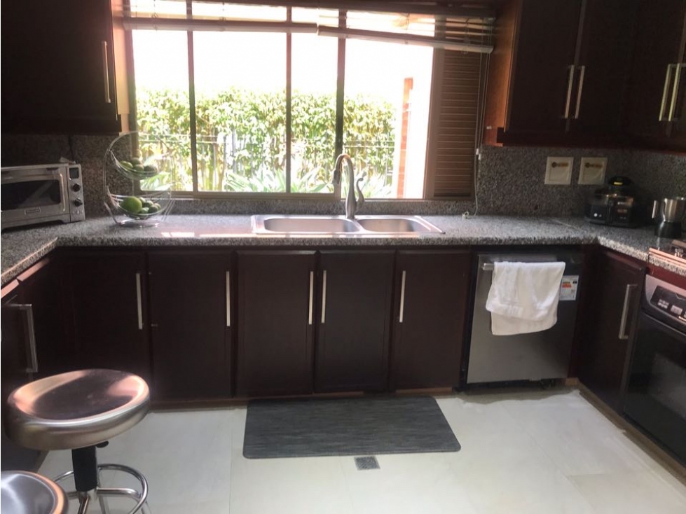 Casa para la venta loma de los Balsos parte alta