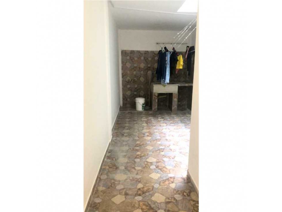 VENTA CASA Y CUATRO LOCALES COMERCIALES SAN JUAN DEL CESAR LA GUAJIRA