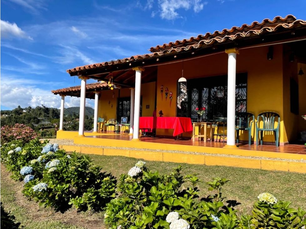 ENCANTADORA FINCA EN VENTA MARINILLA