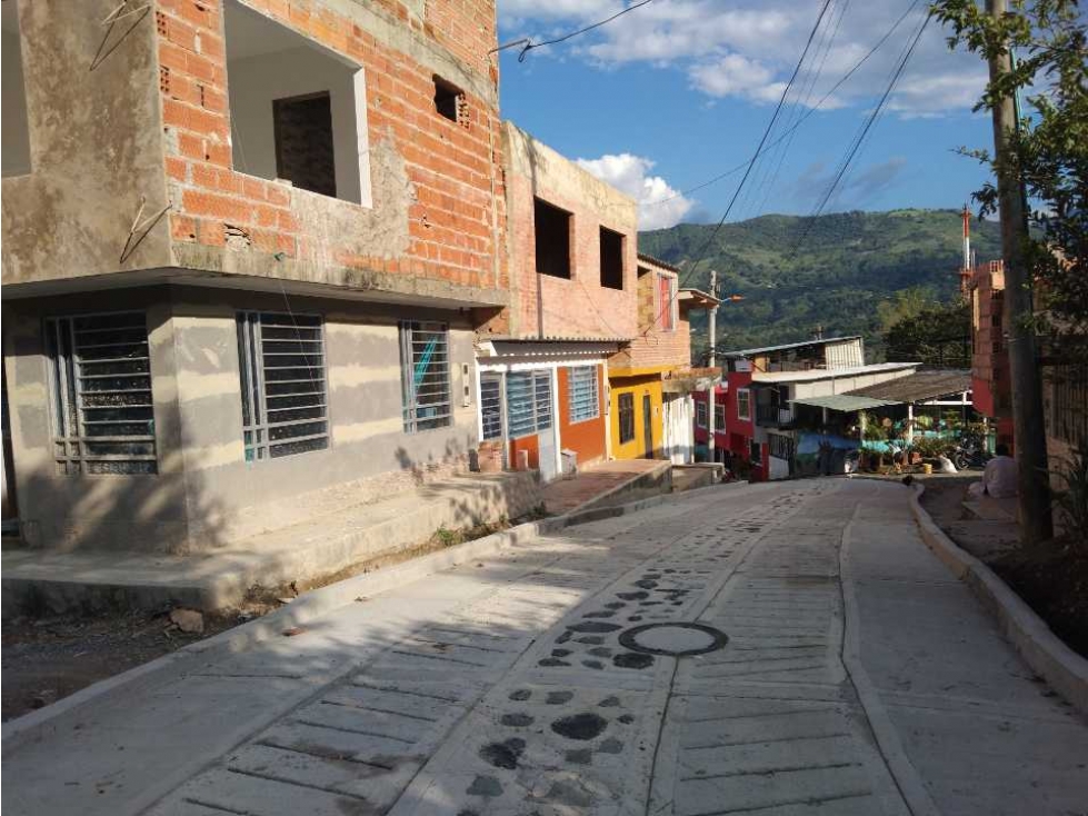 Lote urbano en Villeta barrio residencial apto para miltifamiliar