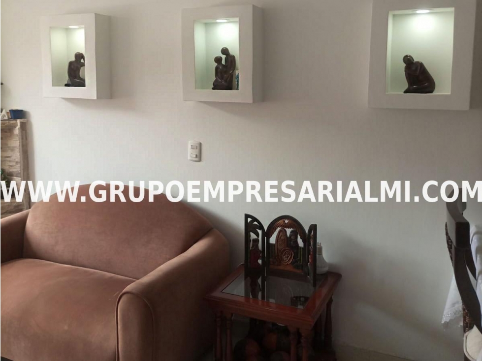 MARAVILLOSO APARTAMENTO EN VENTA - SECTOR ROBLEDO PAJARITO COD:27996