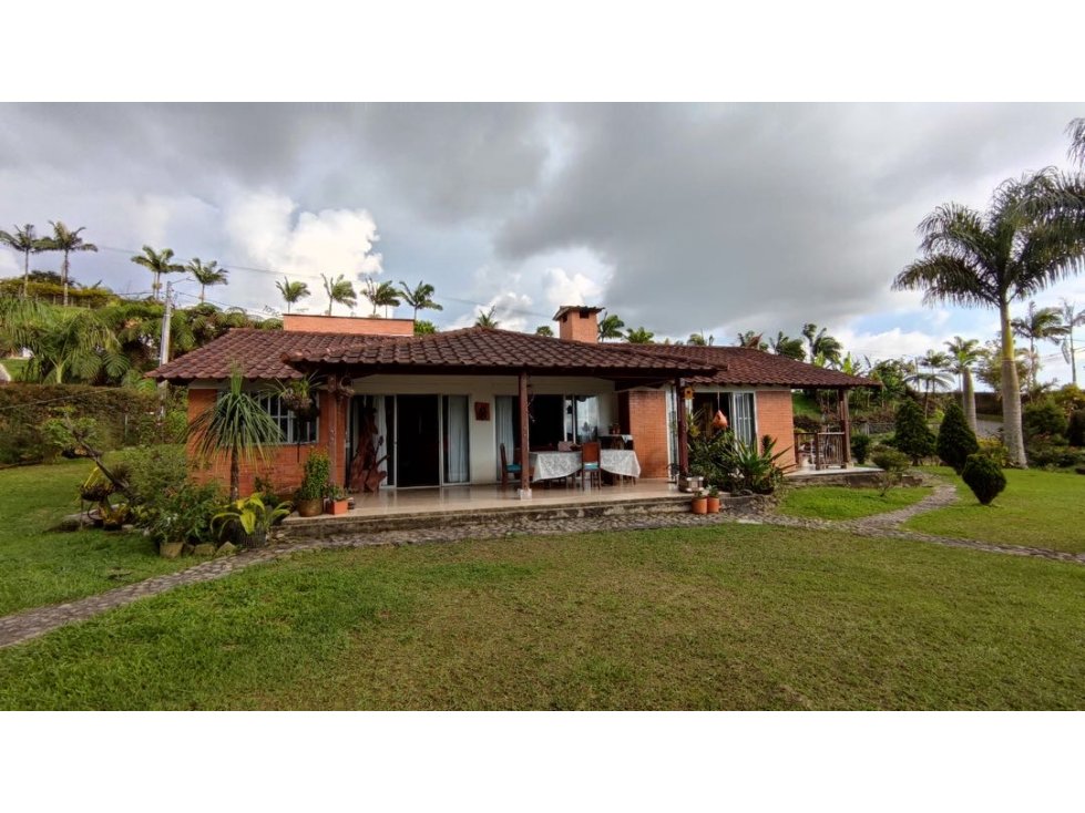 Se vende casa campestre en Condina (T)