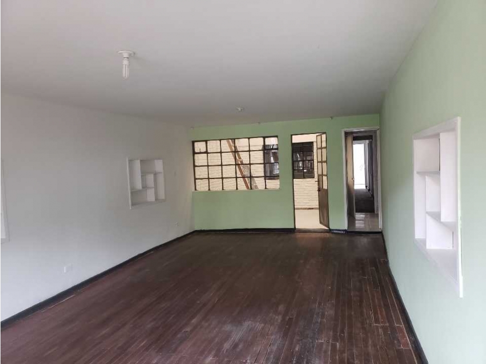 SE VENDE HERMOSA CASA EN SAN CRISTOBAL SUR CIUDAD JARDIN