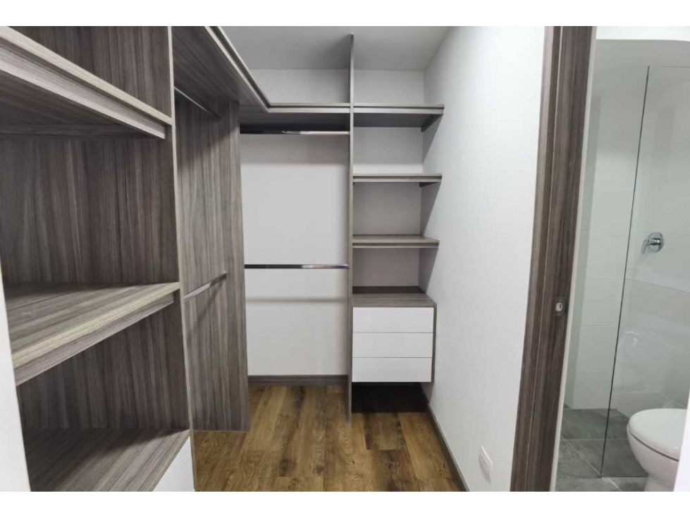 SE VENDE HERMOSO APARTAMENTO EN ITAGÜÍ URB VERDE VIVO