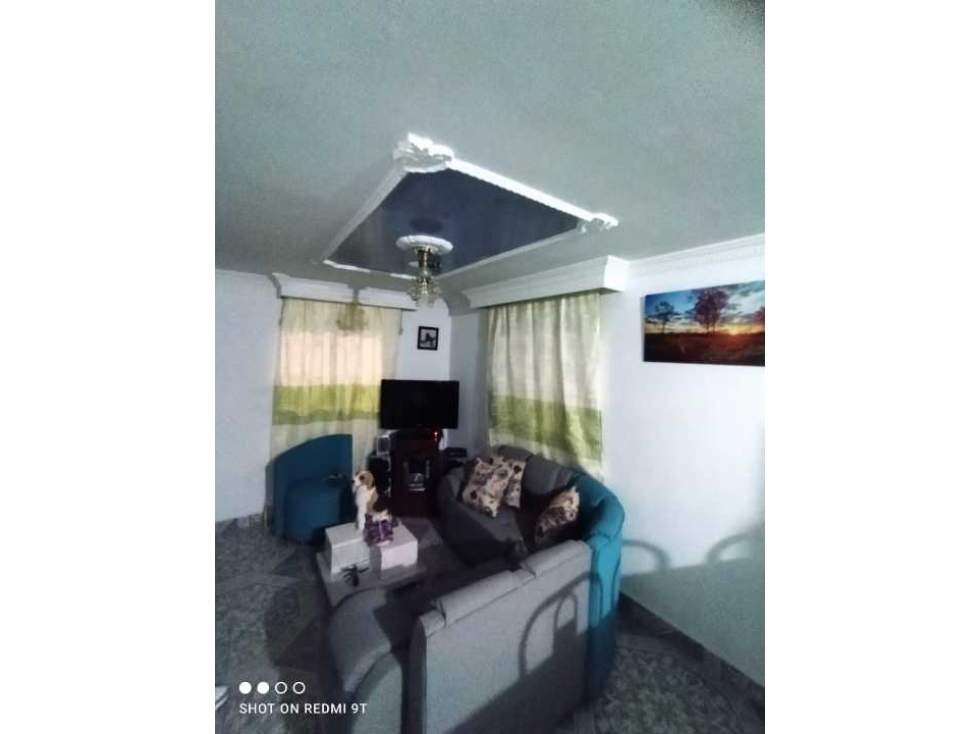 SE VENDE PRIMER PISO CON LOCAL DE 92 MTS EN VILLAS DE COMFENALCO