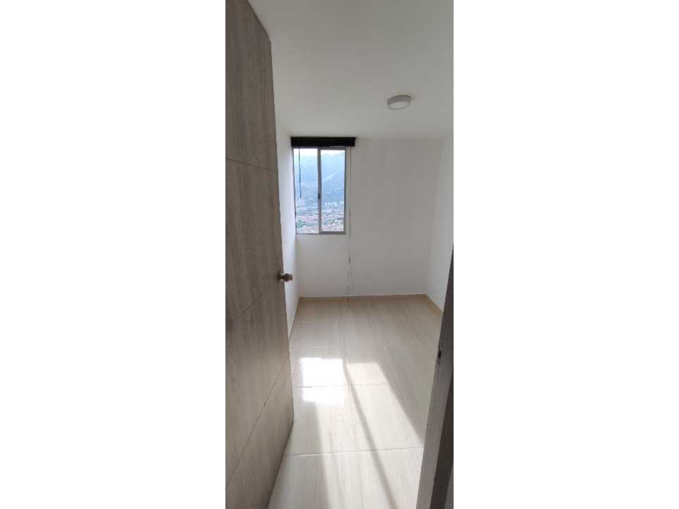 APARTAMENTO EN  VENTA  BELLO   PISO  16