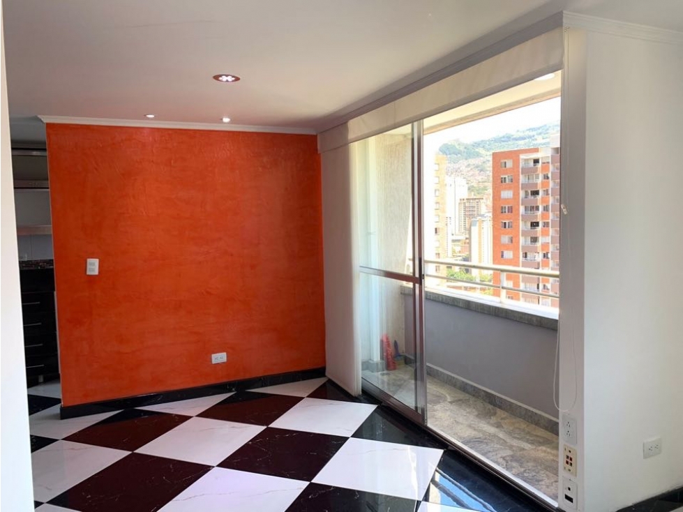 VENDO APARTAMENTO BELLO, PUERTA MADERA 58MTS, PISO ALTO