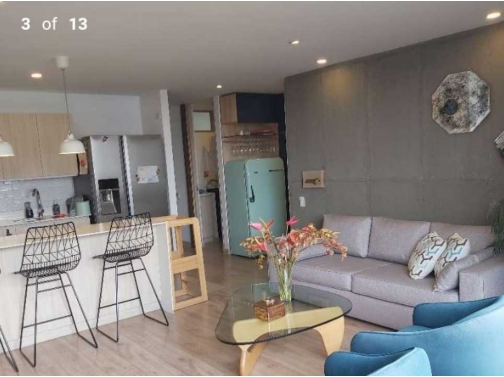 VENDO APARTAMENTO EN EL TESORO MEDELLÍN CON PARQUEADERO