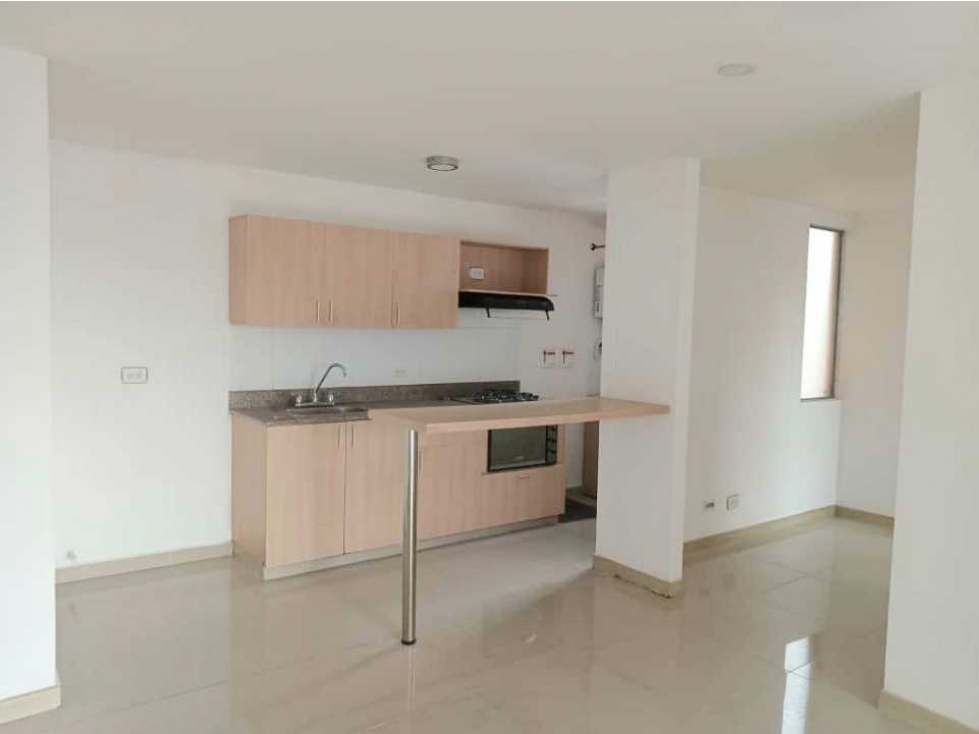 VENDO APARTAMENTO EN SABANETA CALLE LARGA