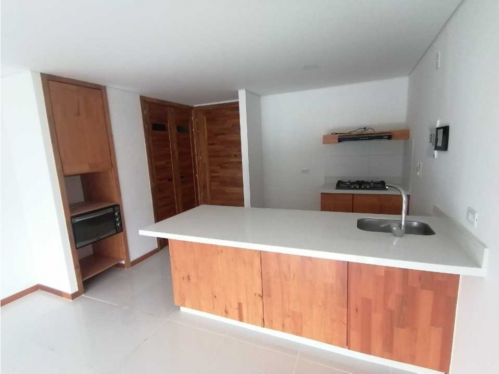 VENDO HERMOSO APARTAMENTO EN SABANETA SECTOR SAN JOSÉ