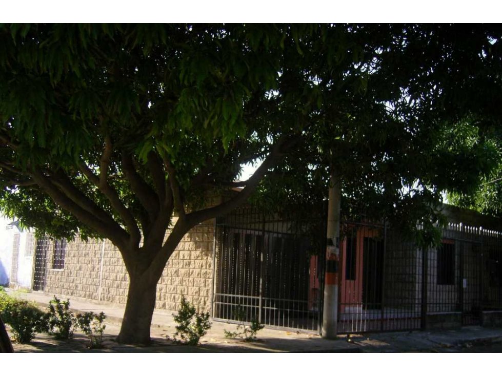 VENDO /PERMUTO CASA EN SANTA MARTA