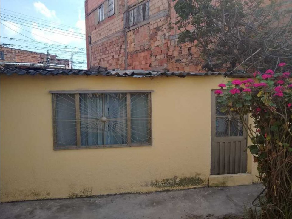 VENTA CASA BARRIO ALQUERÍA ZONA VEHICULAR Y PEATONAL