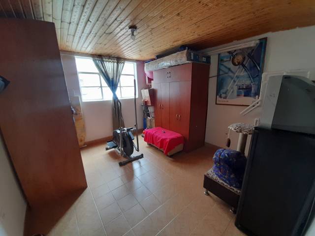 VENDO CASA EN VILLA MARIA, SUBA